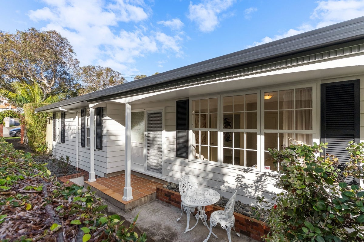 10A Aumoe Avenue, St Heliers, Auckland - Carousel 1