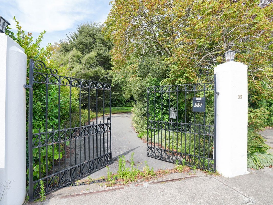 35 Wellesley Avenue, Avenal, Invercargill - Carousel 1