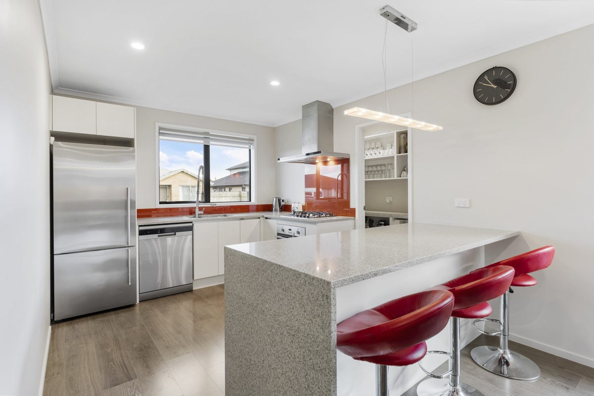 9 Dalray Avenue, Takanini, Auckland - Carousel 2