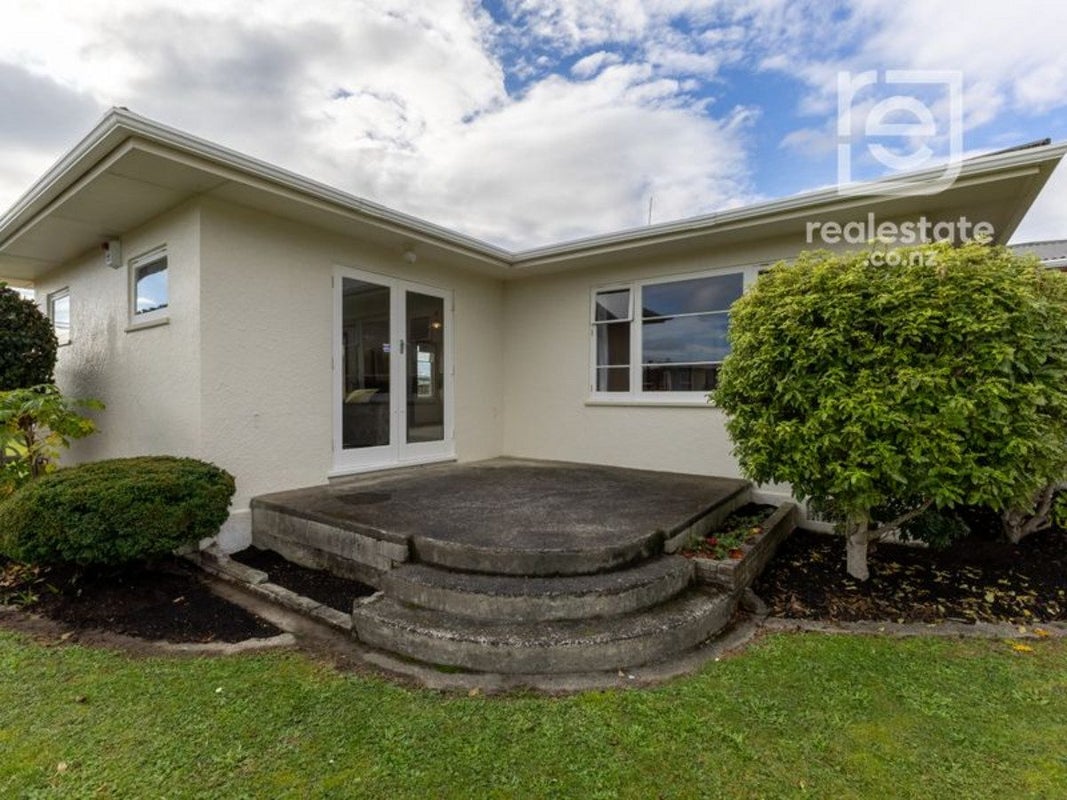 11 Aberdeen Avenue, Takaro, Palmerston North - Carousel 36