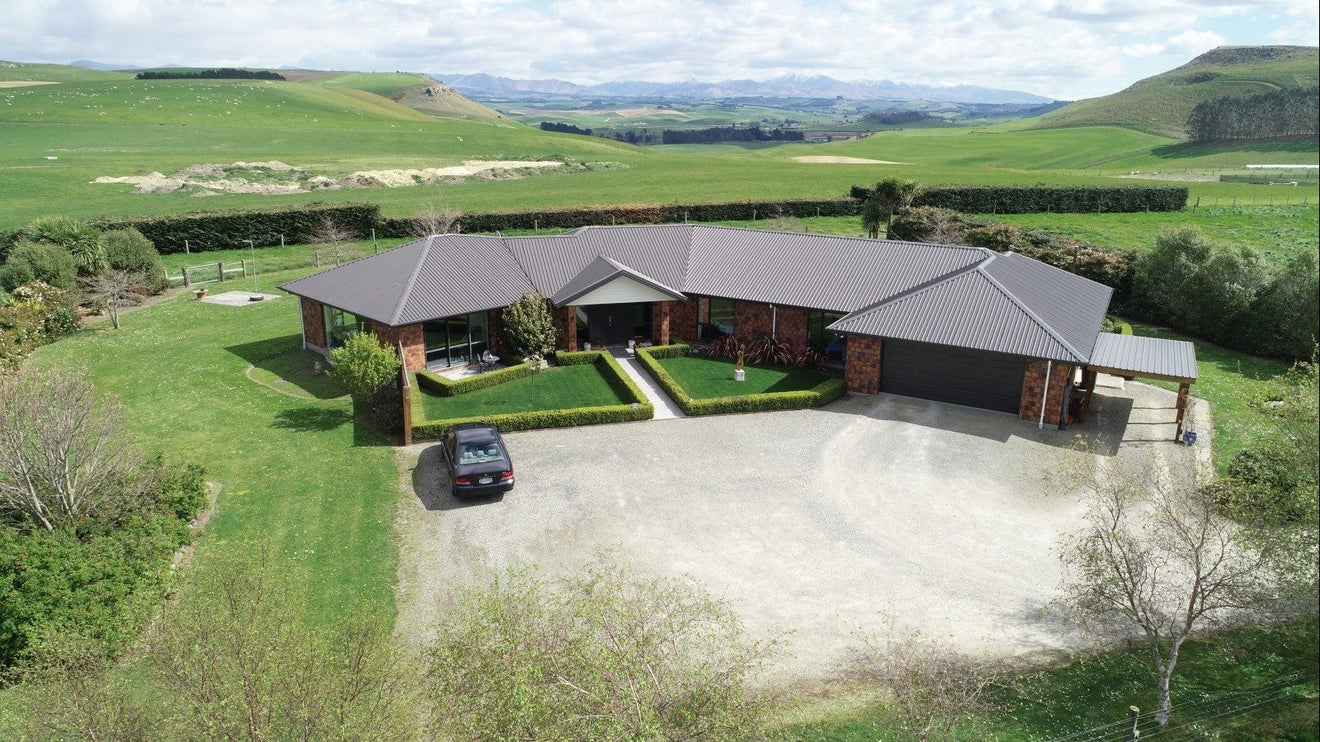 341 Airedale Road, Weston, Oamaru - Carousel 1