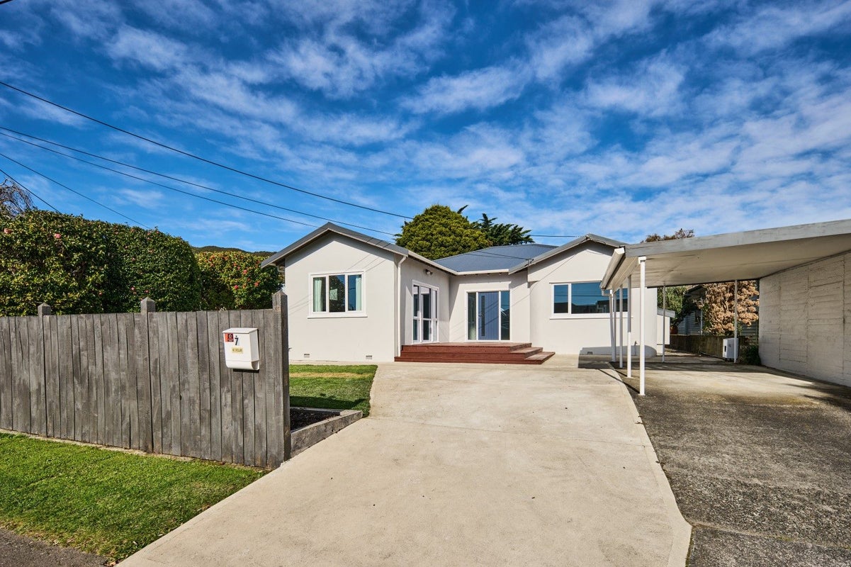 7 Fairfield Avenue, Fairfield, Lower Hutt - Carousel 22