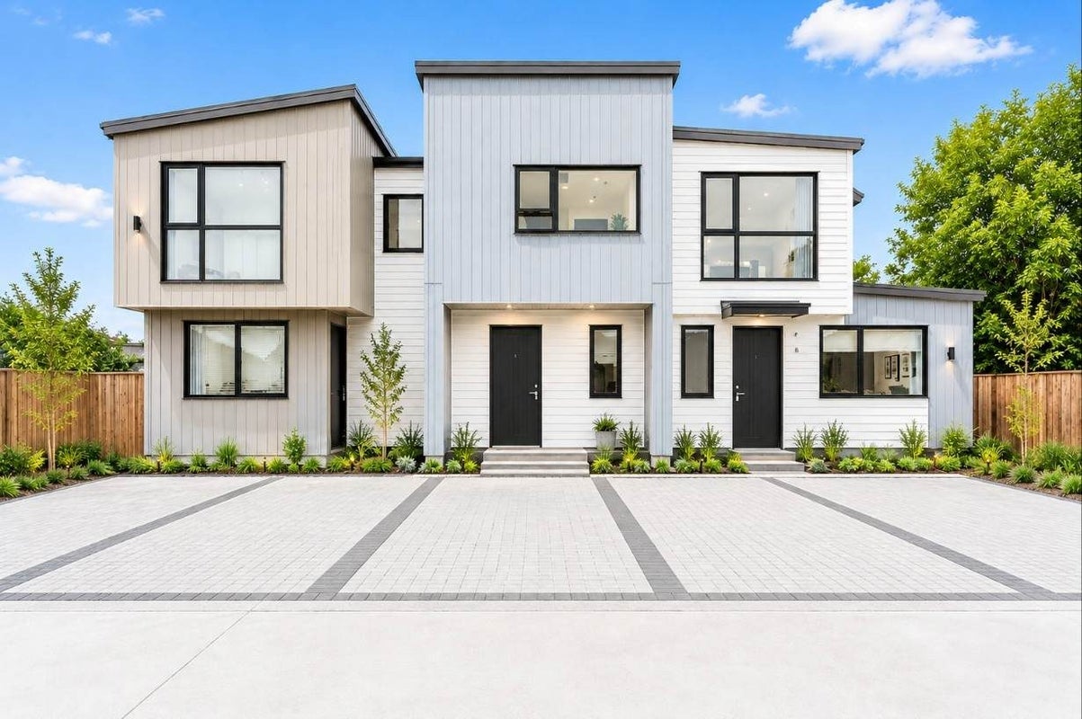 11D Mandarin Place, Half Moon Bay, Auckland - Carousel 1