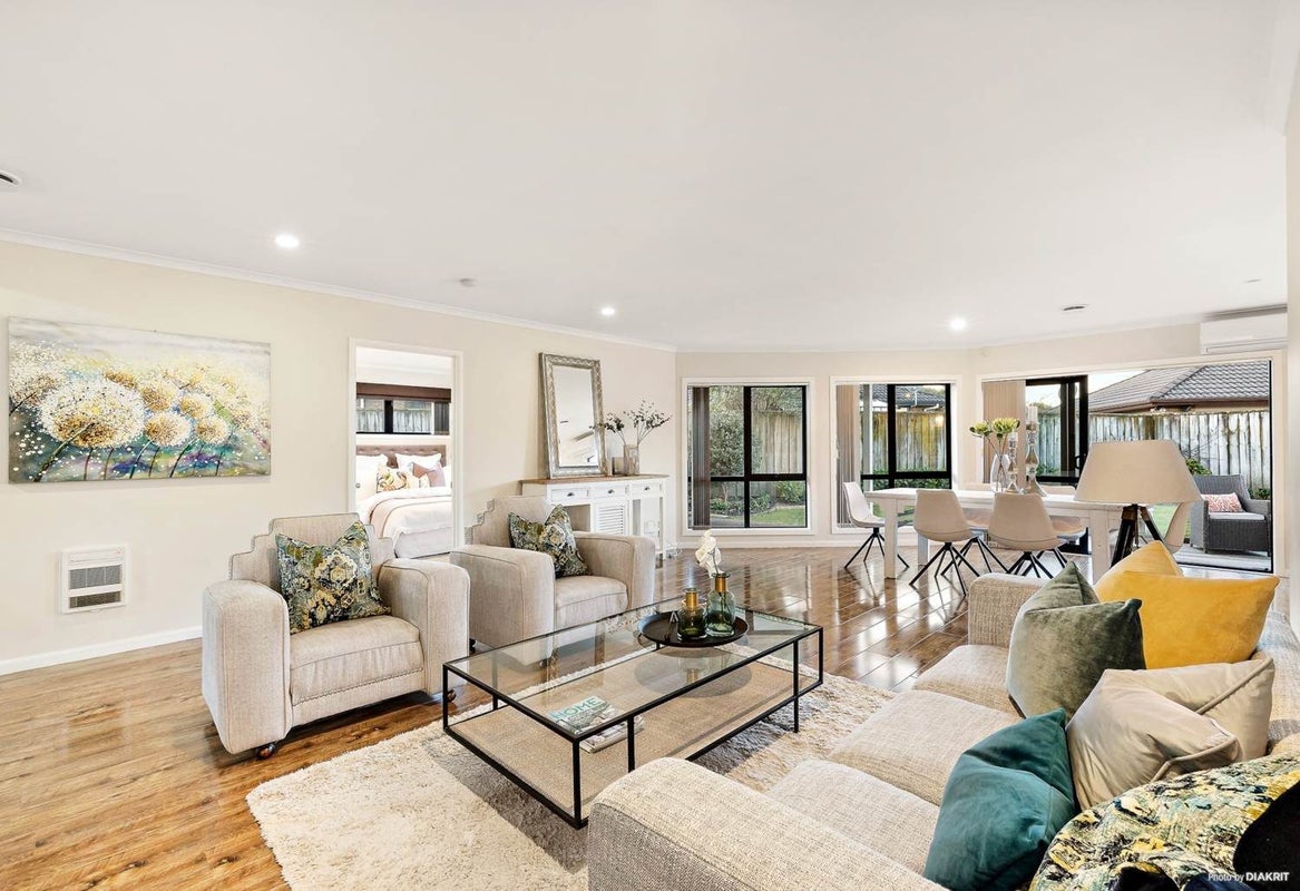 4 Shankill Place, East Tamaki, Manukau City, Auckland - Carousel 2