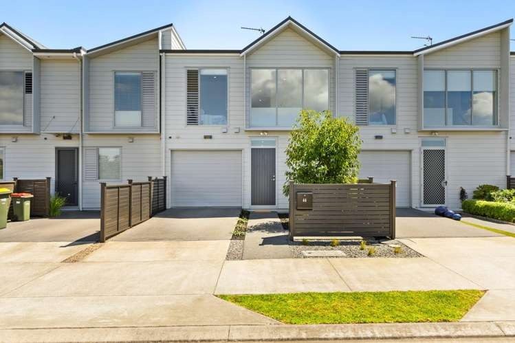44 Owen Chapman Drive, Red Beach, Whangaparaoa - Carousel 1