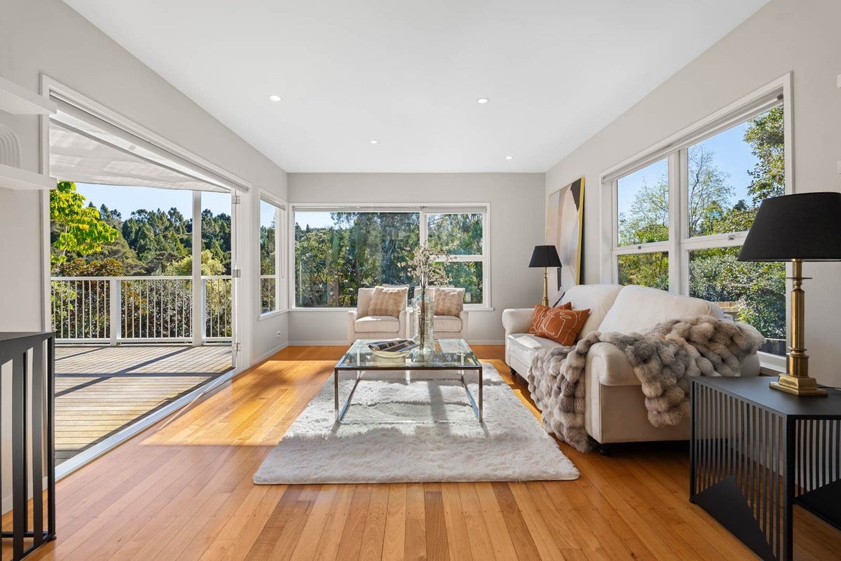 29 Kauri Glen Road, Northcote, Auckland - Carousel 2
