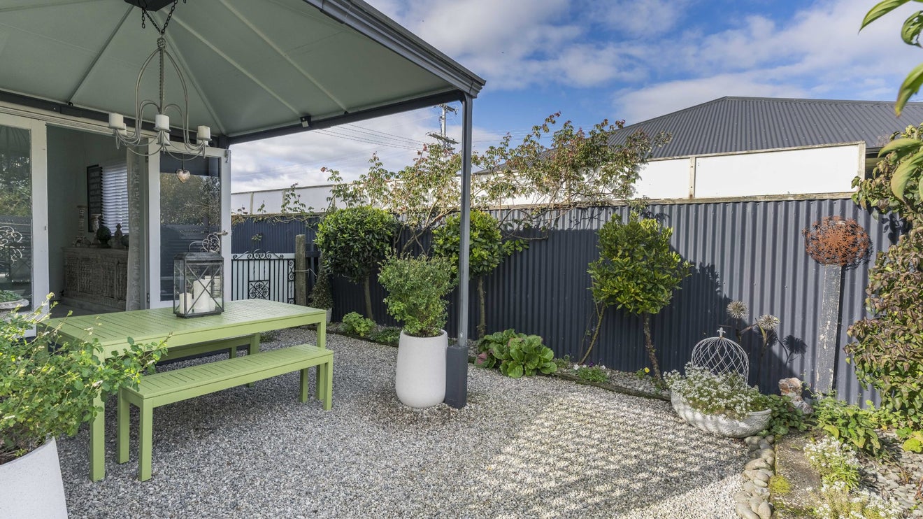 7 Moore Street, Milton, Milton - Carousel 1