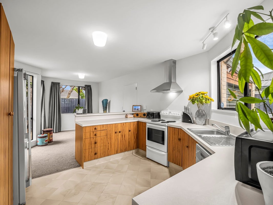 2/63 Warden Street, Richmond, Christchurch - Carousel 2