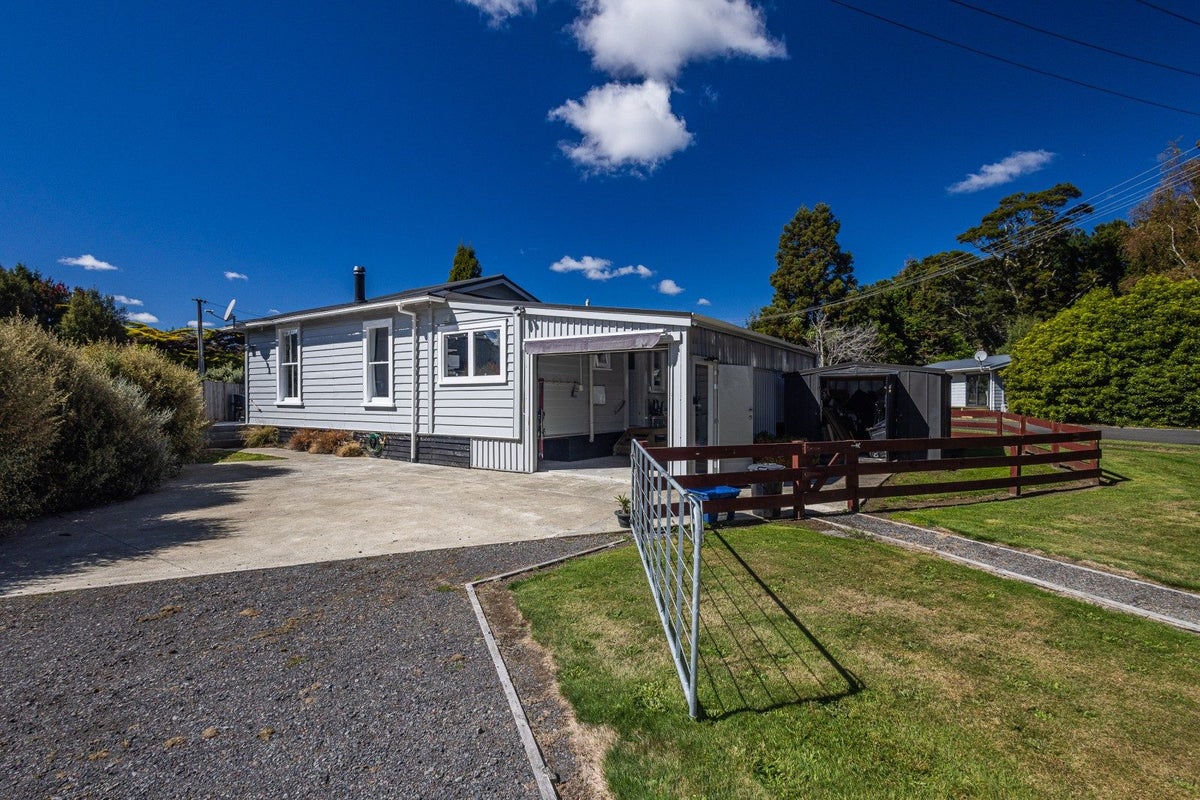 30 Moore Street, Ohakune, Ohakune - Carousel 1