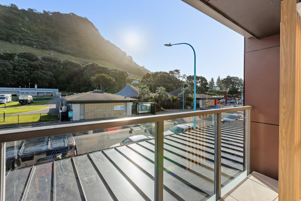 203/6 Adams Avenue, Mount Maunganui, Mount Maunganui - Carousel 1