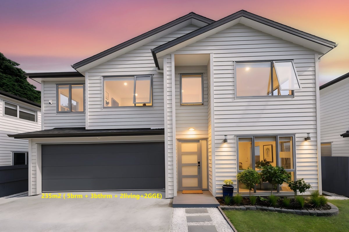 20C Kaurilands Road, Titirangi, Auckland - Carousel 1