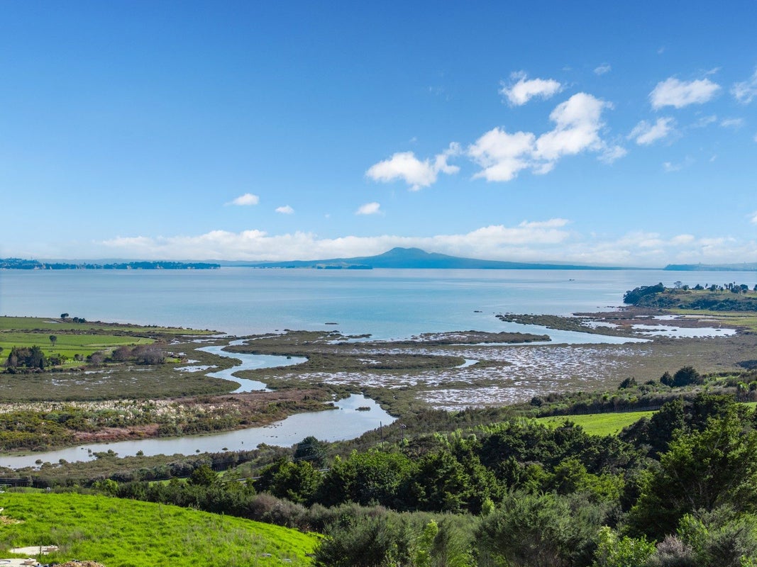 549 Whitford-Maraetai Road, Beachlands, Auckland - Carousel 1