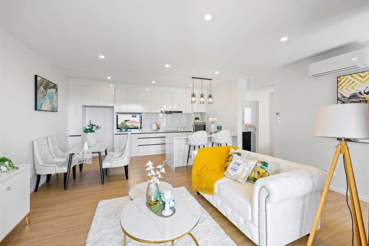 24C Tomintoul Place, Highland Park, Auckland - Carousel 13