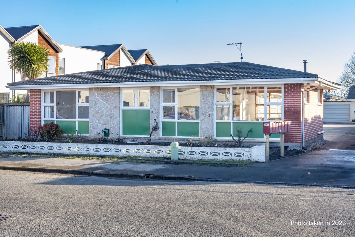 1/481 Manchester Street, St Albans, Christchurch - Carousel 1