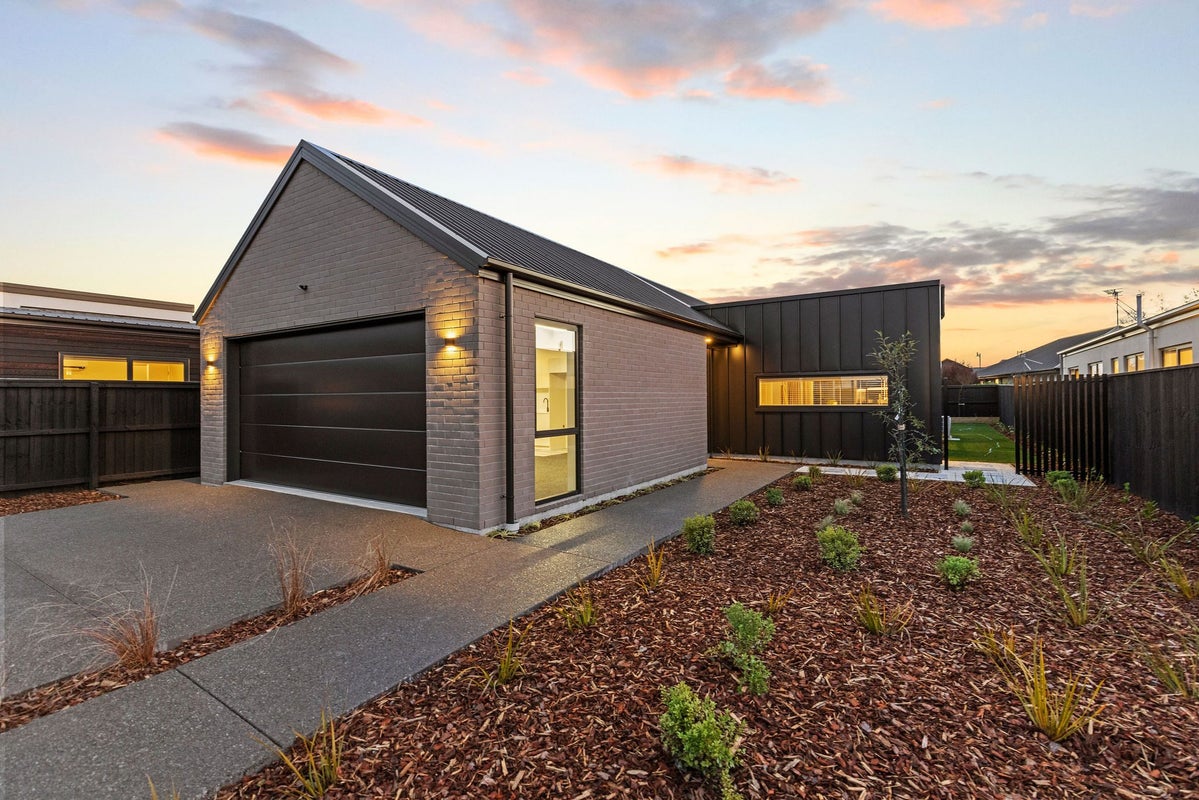 26 Greystone Close, Halswell, Christchurch City, Canterbury - Carousel 1