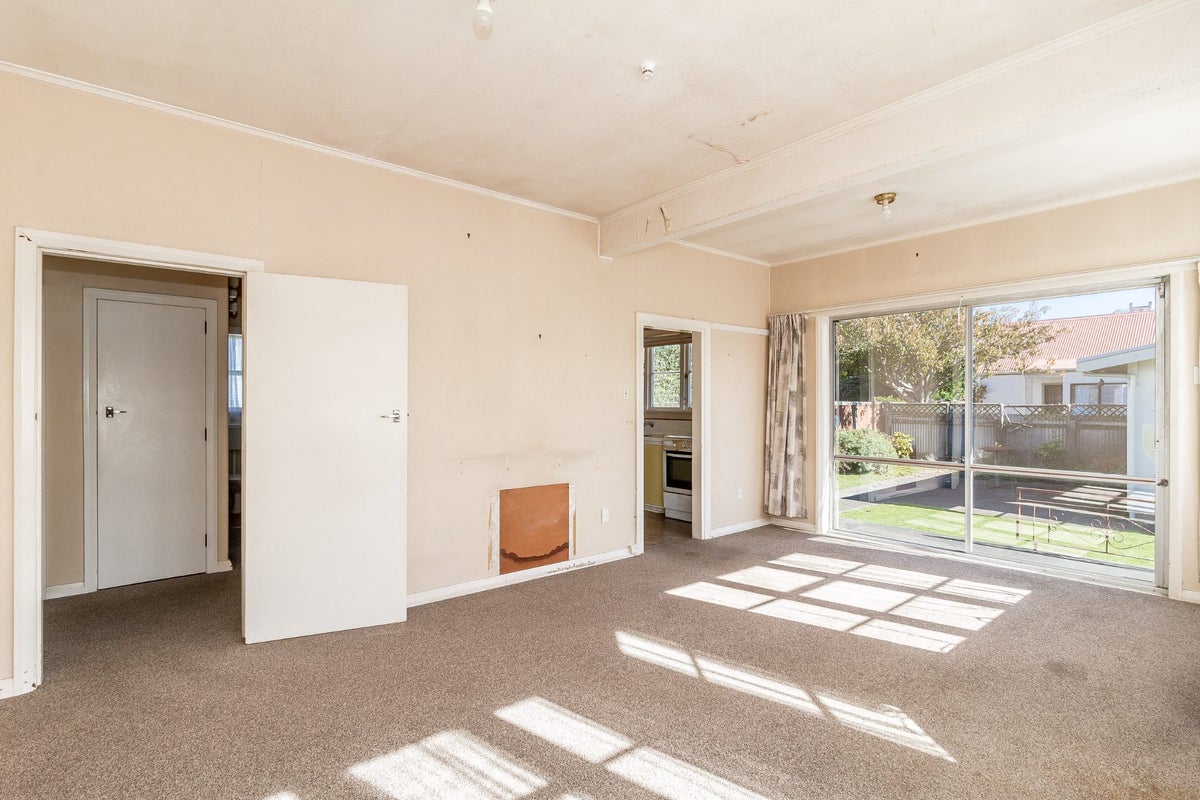 39 BEDFORD ROAD, MAREWA, NAPIER - Carousel 2
