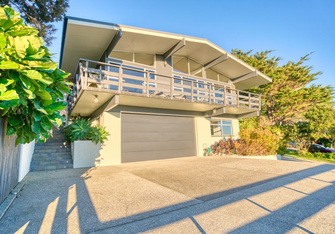 25 Domain Terrace, Karoro, Greymouth - Carousel 2