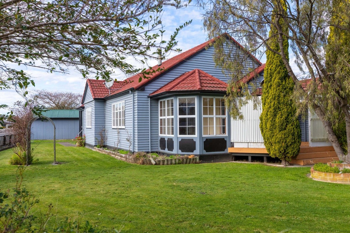 12 Gertrude Street, Dannevirke - Carousel 2