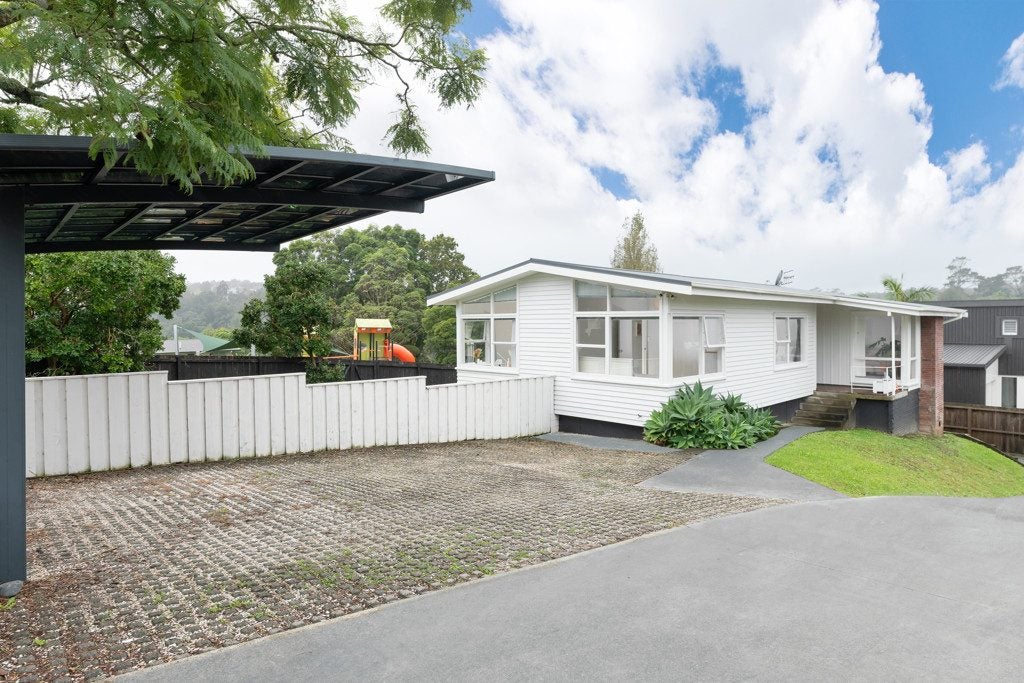 137 Verbena Road, Birkdale, Auckland - Carousel 1