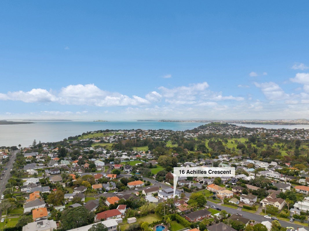 16 Achilles Crescent, Narrow Neck, Auckland - Carousel 25