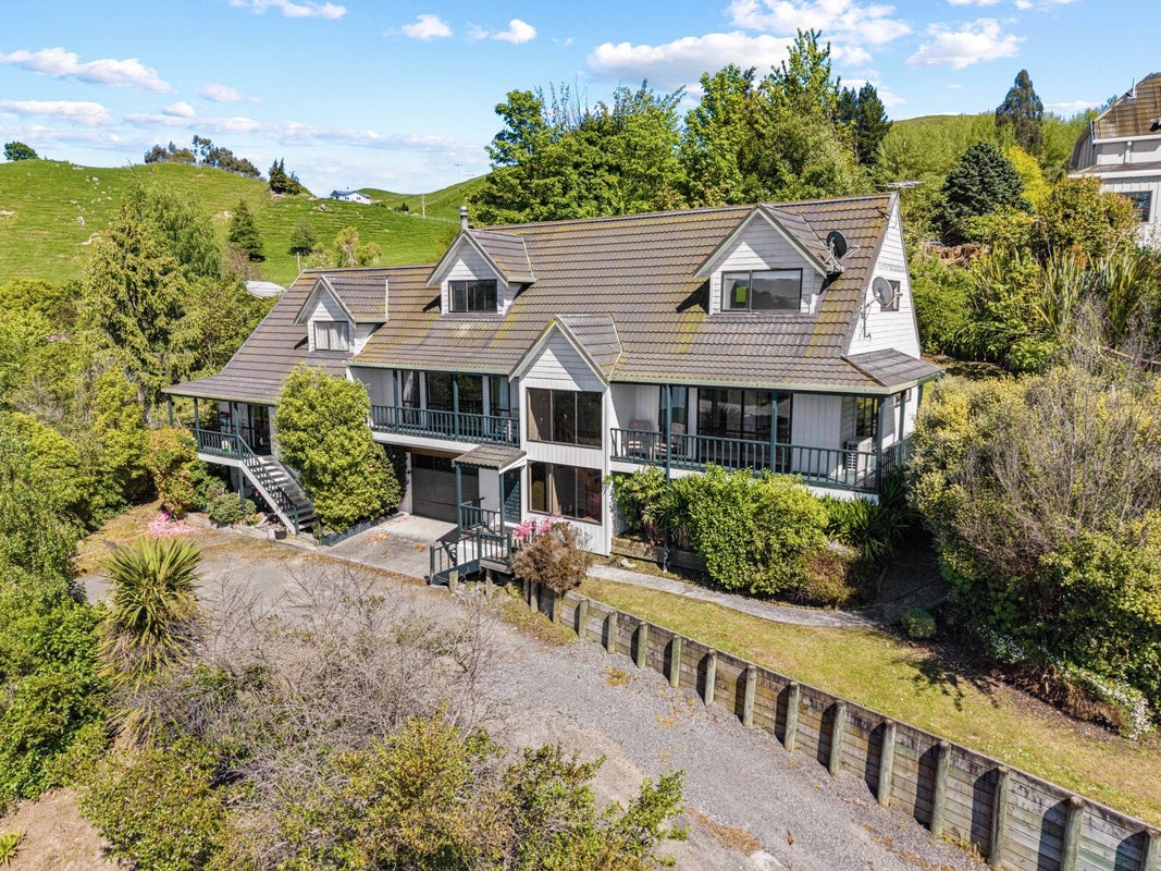 11 Ruru Road, Taihape, Taihape - Carousel 1