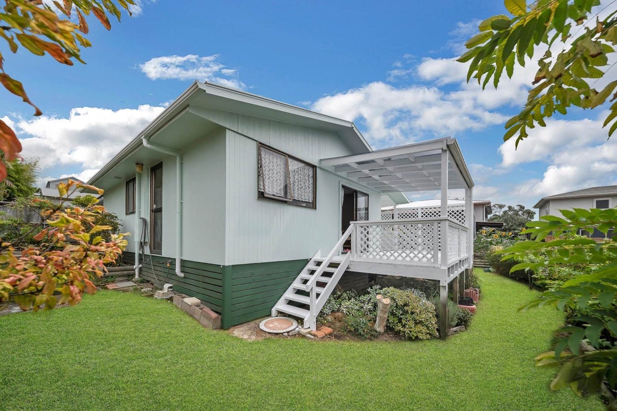 2/13 Lancaster Road, Beach Haven, Auckland - Carousel 2