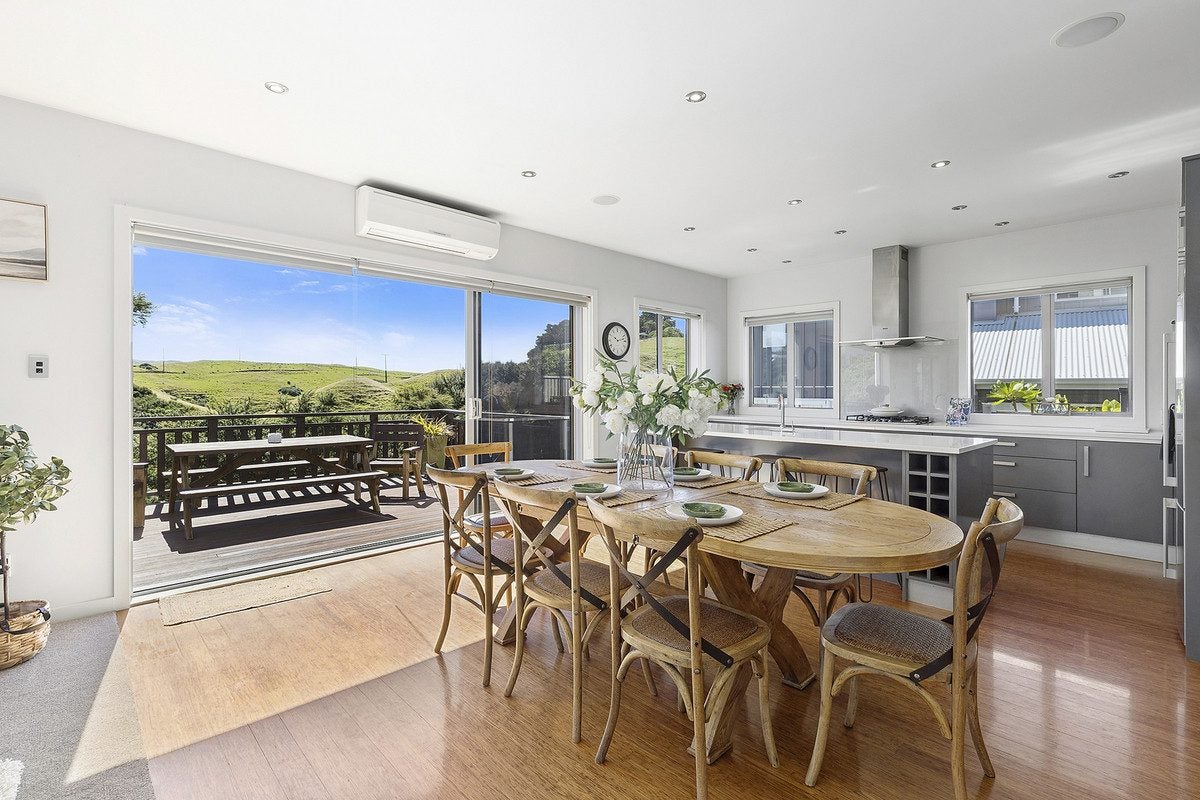 62 St Ives Drive, Camborne, Porirua - Carousel 1