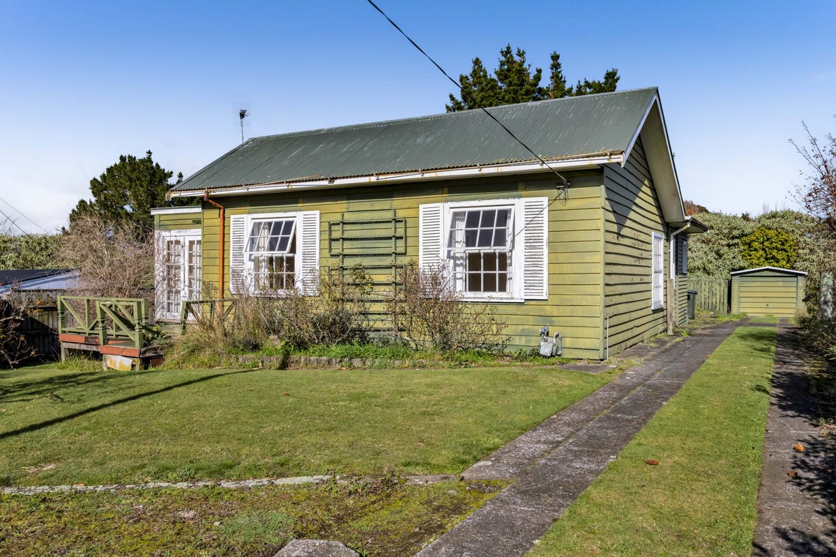 1 Ropata Street, Hawera - Carousel 2