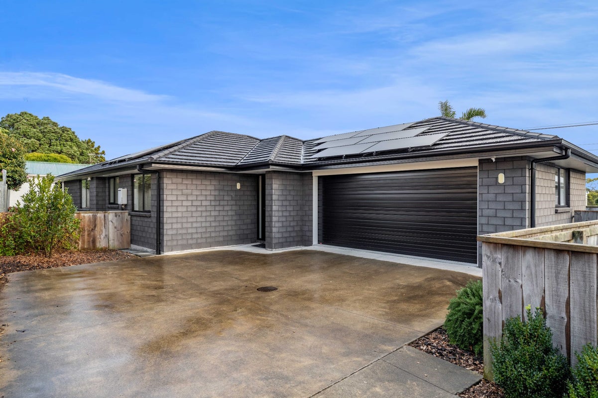 2/1 Roto Street, Westown, New Plymouth - Carousel 1