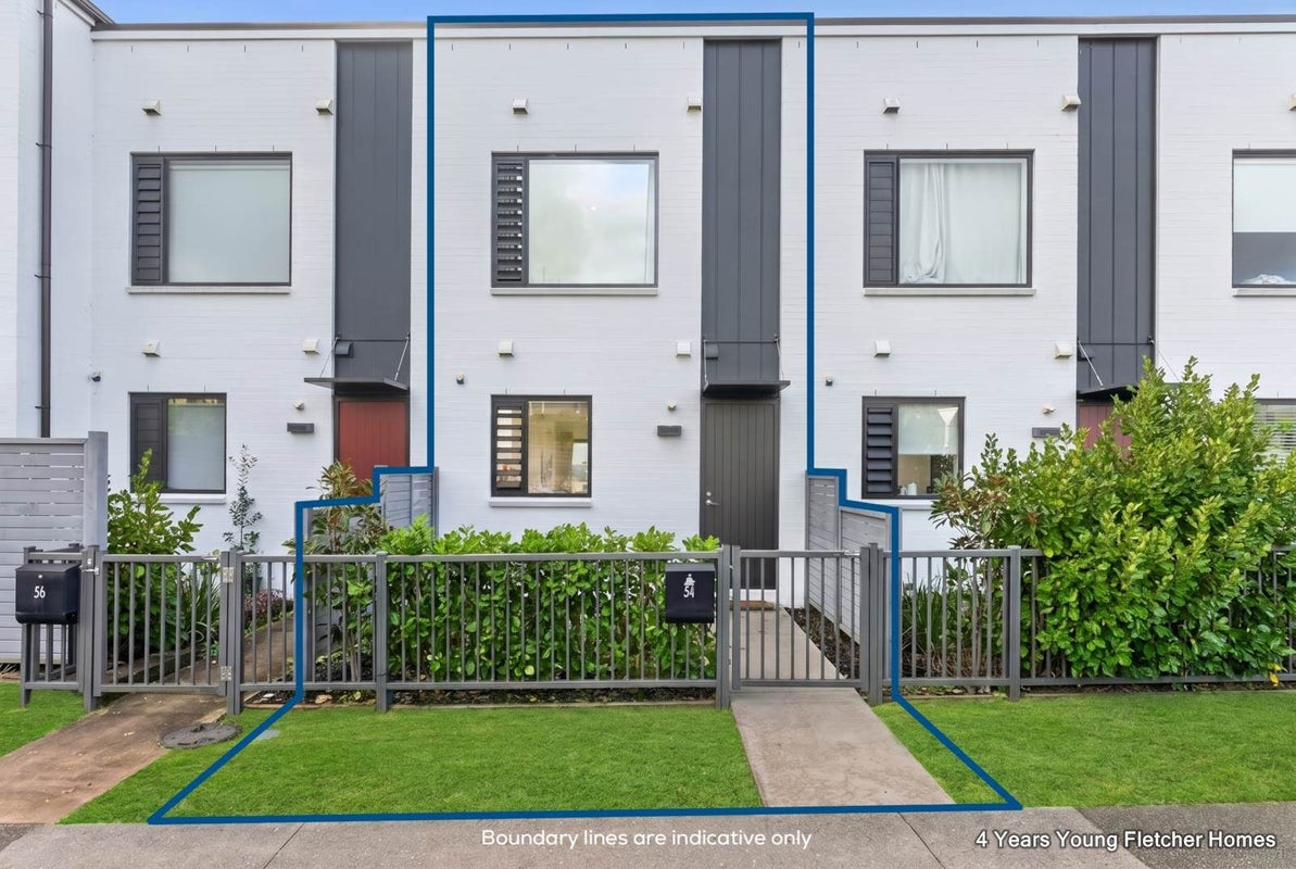 54 Roundel Crescent, Whenuapai, Auckland - Carousel 1