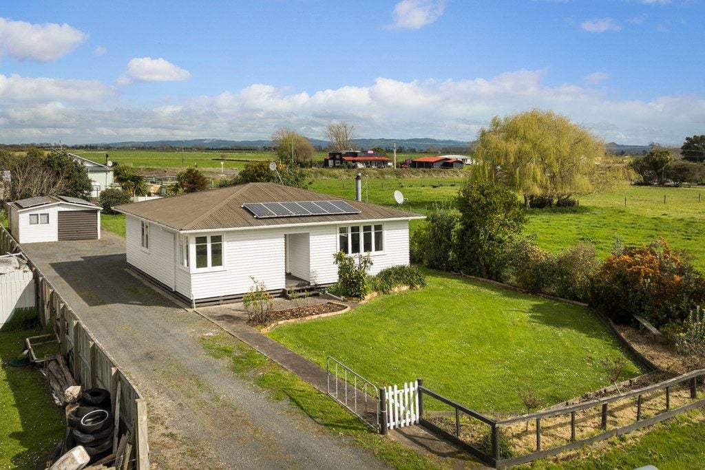 5 Scott Street, Pipiroa, Ngatea - Carousel 1