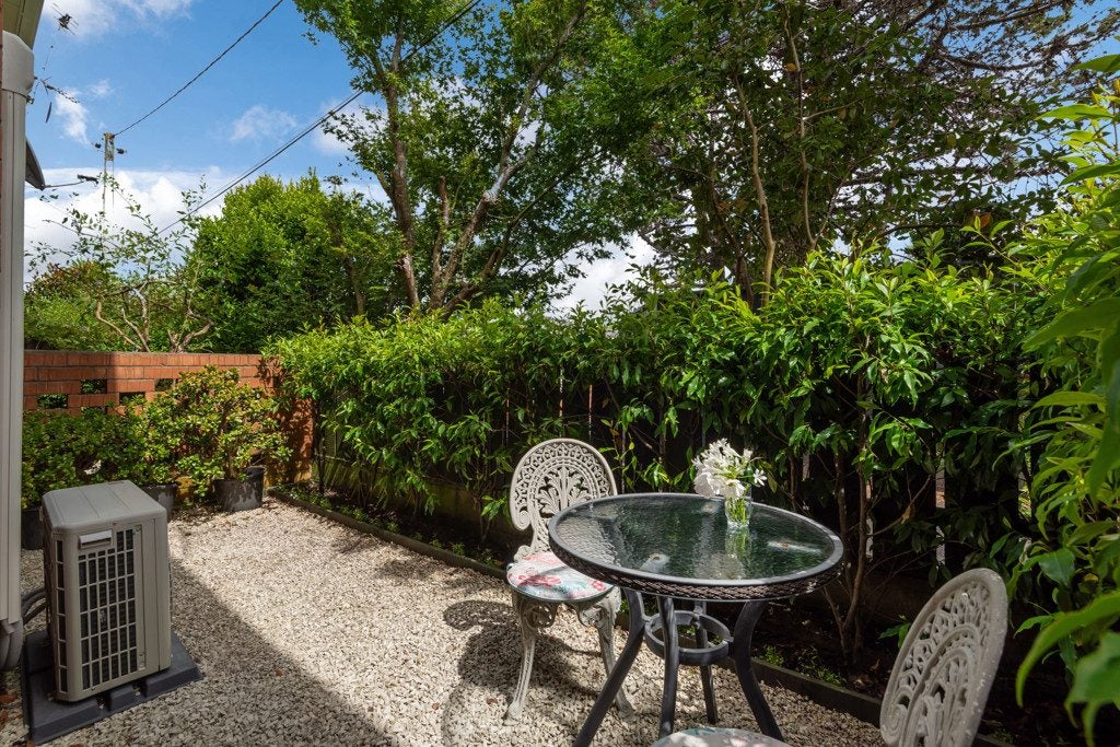 4/83 Lake Road, Devonport, Auckland - Carousel 2