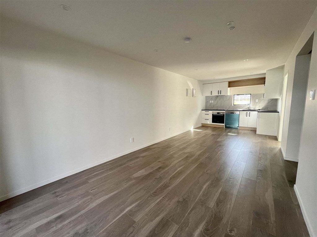 2/115 Swanson Road, Swanson, Waitakere City, Auckland - Carousel 1