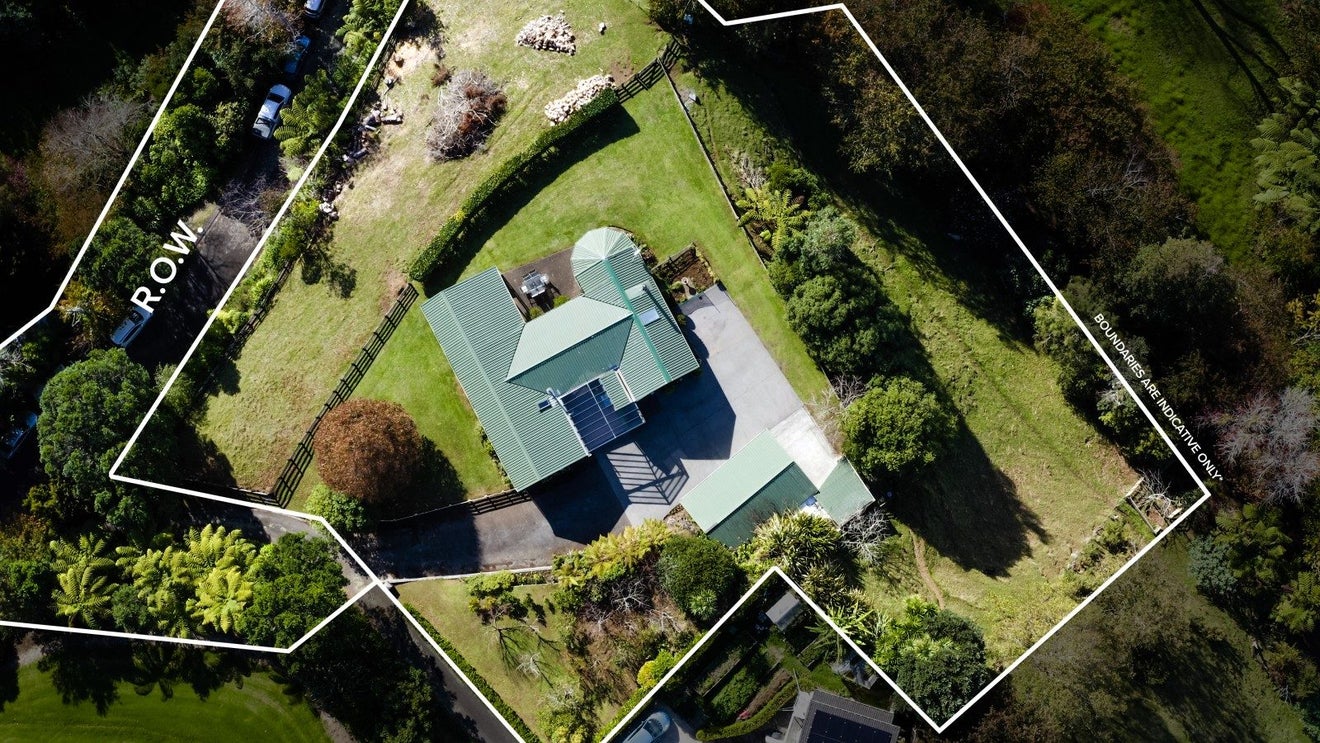 62E Poplar Grove, Whalers Gate, New Plymouth - Carousel 44