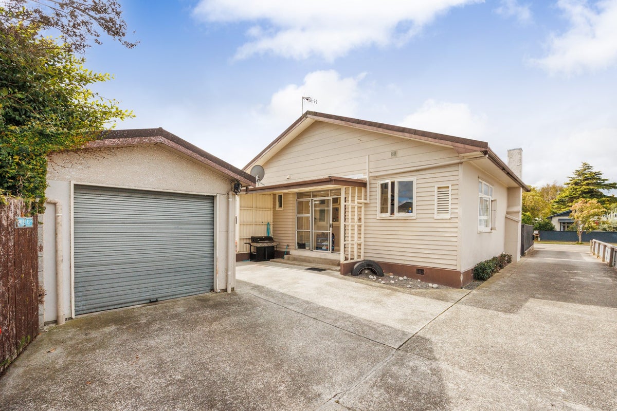 36 Wood Street, Takaro, Palmerston North - Carousel 2