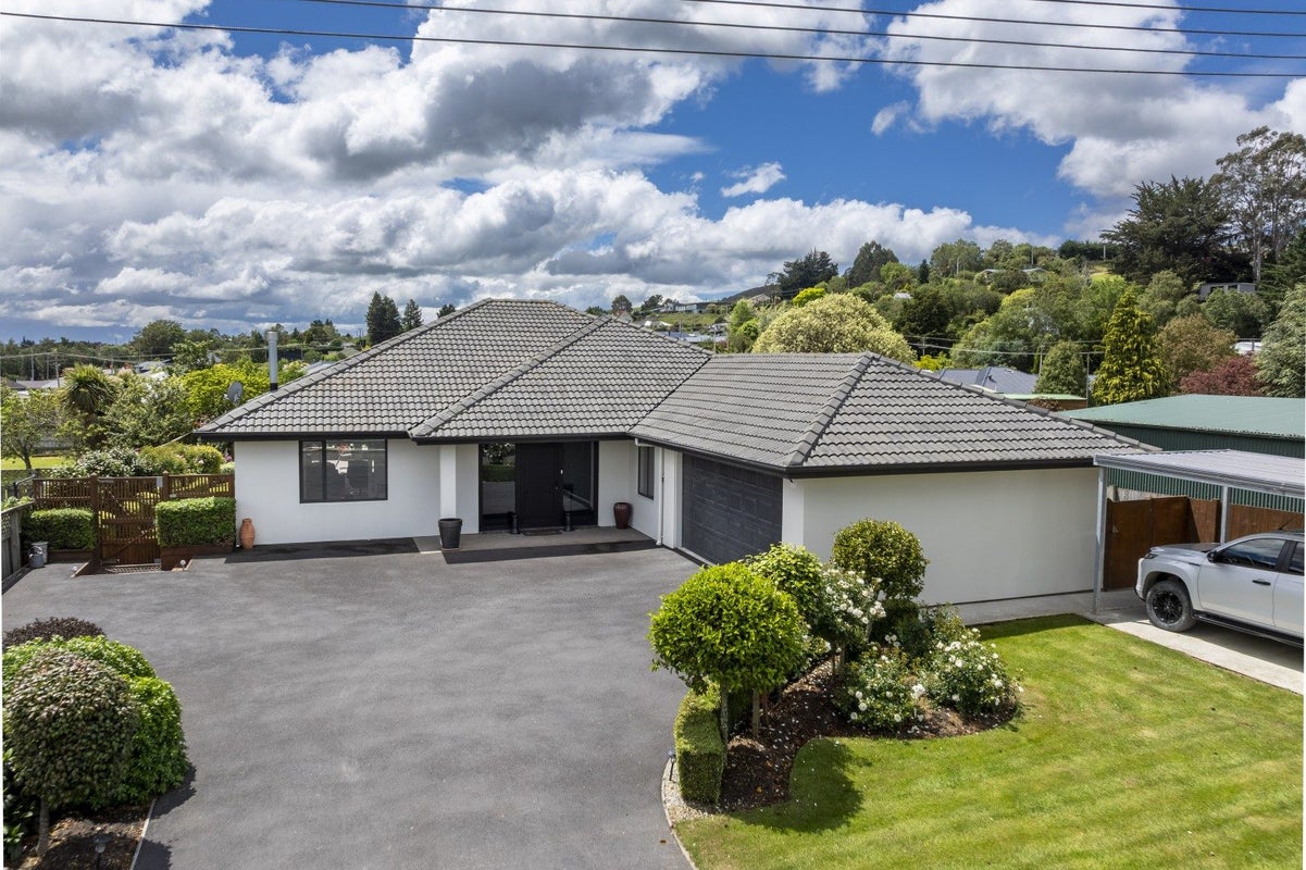 11 North Foreland Street, Waihola, Milton - Carousel 31