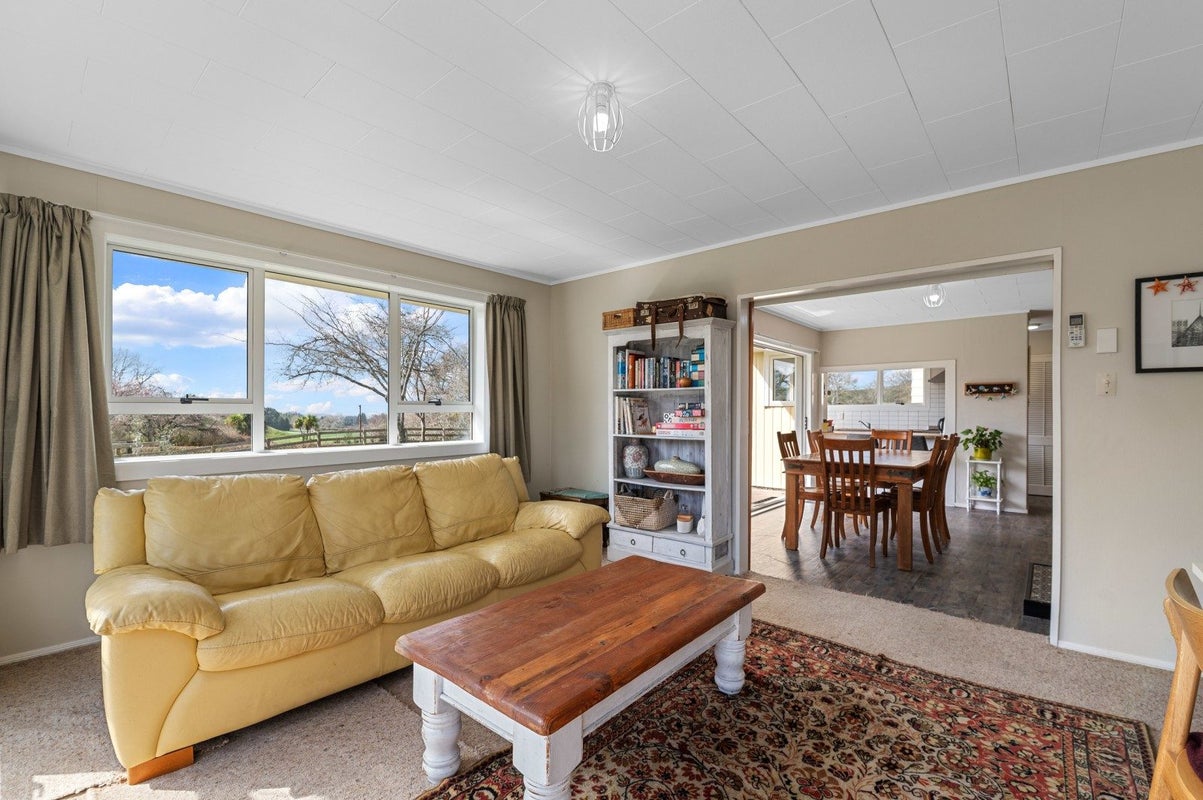 735 Oturoa Road, Rotorua - Carousel 2