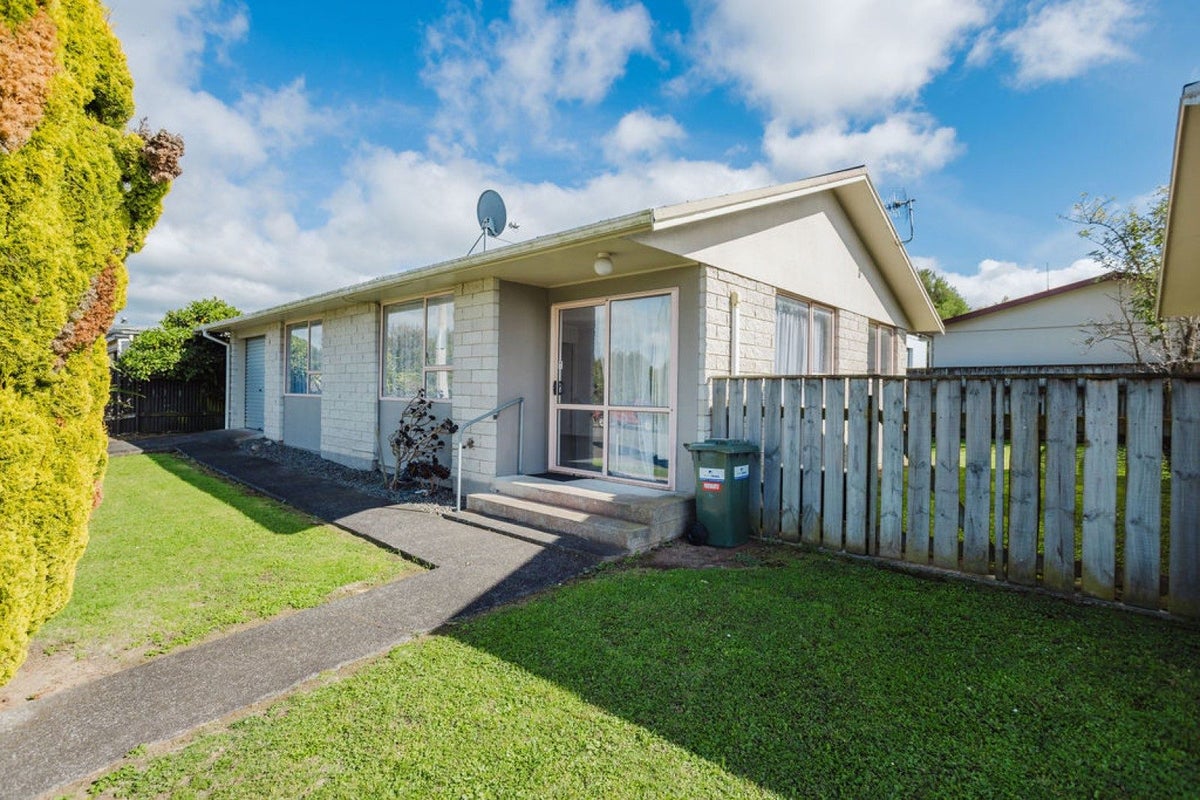14 McCallum Street, Dannevirke, Dannevirke - Carousel 2