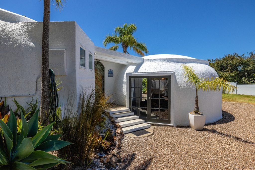 498 Sea View Road, Onetangi, Waiheke Island - Carousel 1
