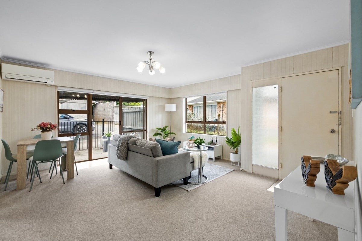 1/58 Great South Road, Papakura, Auckland - Carousel 2