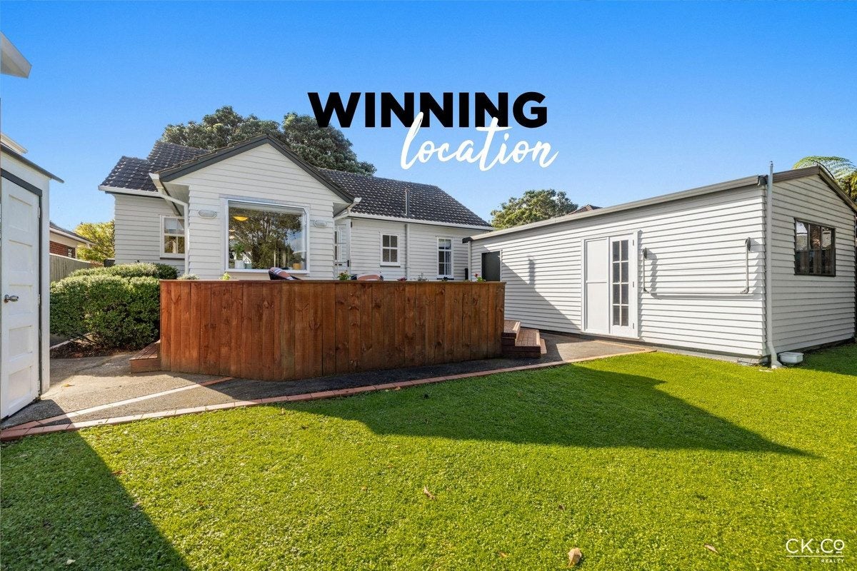 26 Thornycroft Avenue, Epuni, Lower Hutt - Carousel 1