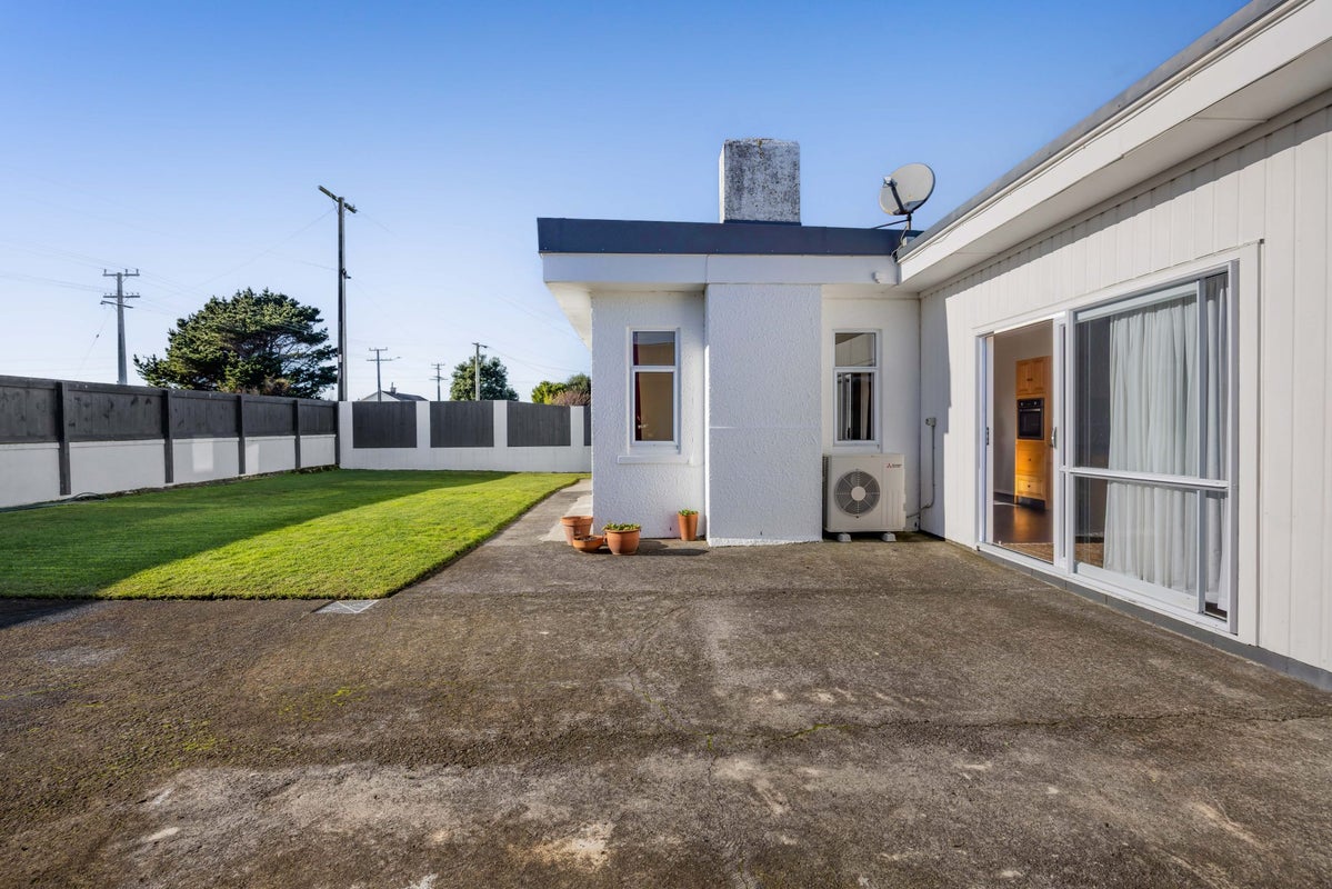 62 Gisborne Terrace, Opunake - Carousel 2