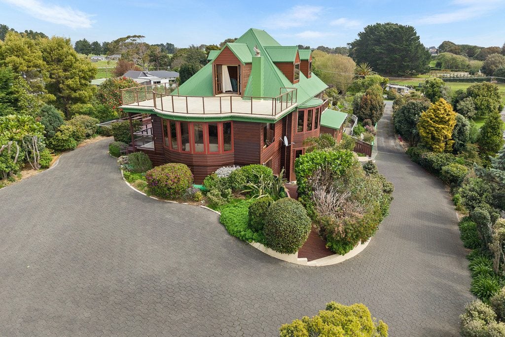 21 Otaihanga Road, Otaihanga, Paraparaumu - Carousel 2