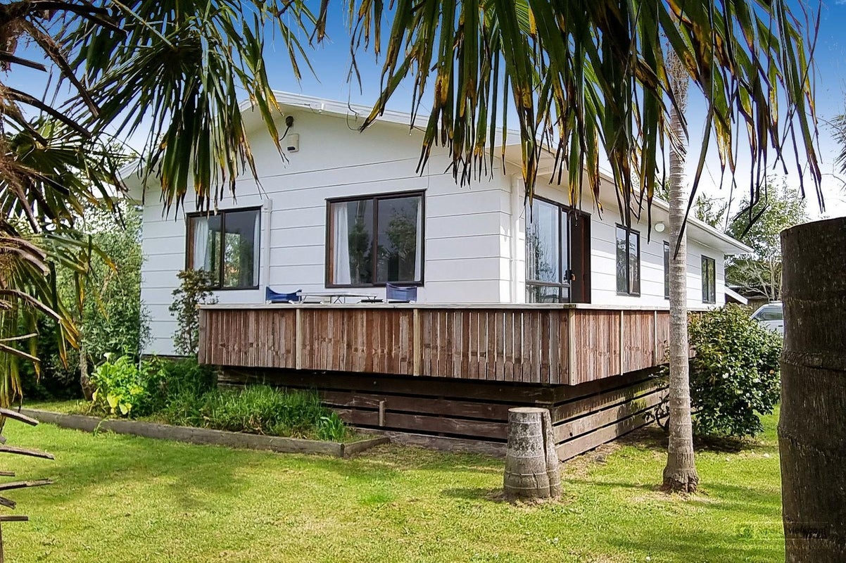 1/32 Parakai Avenue, Parakai, Helensville - Carousel 1