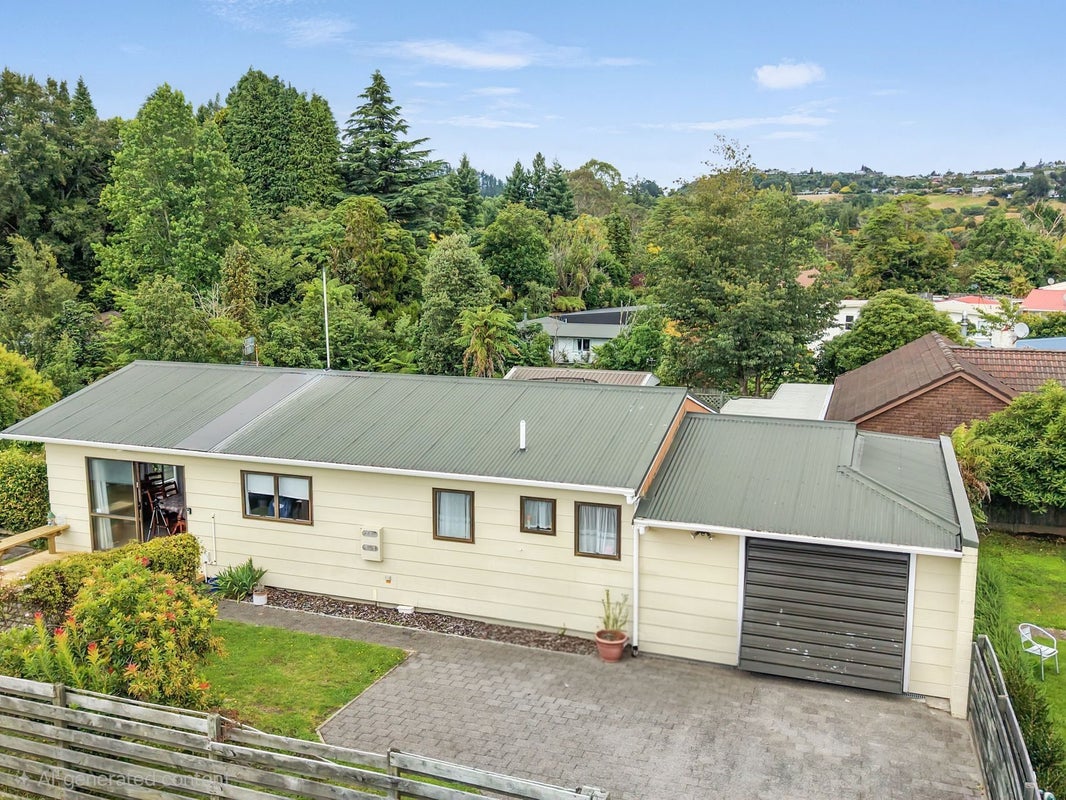 20B Springfield Road, Springfield, Rotorua - Carousel 1