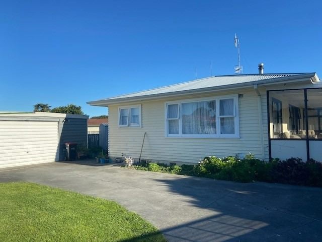 58 Coverdale Street, Onekawa, Napier - Carousel 1