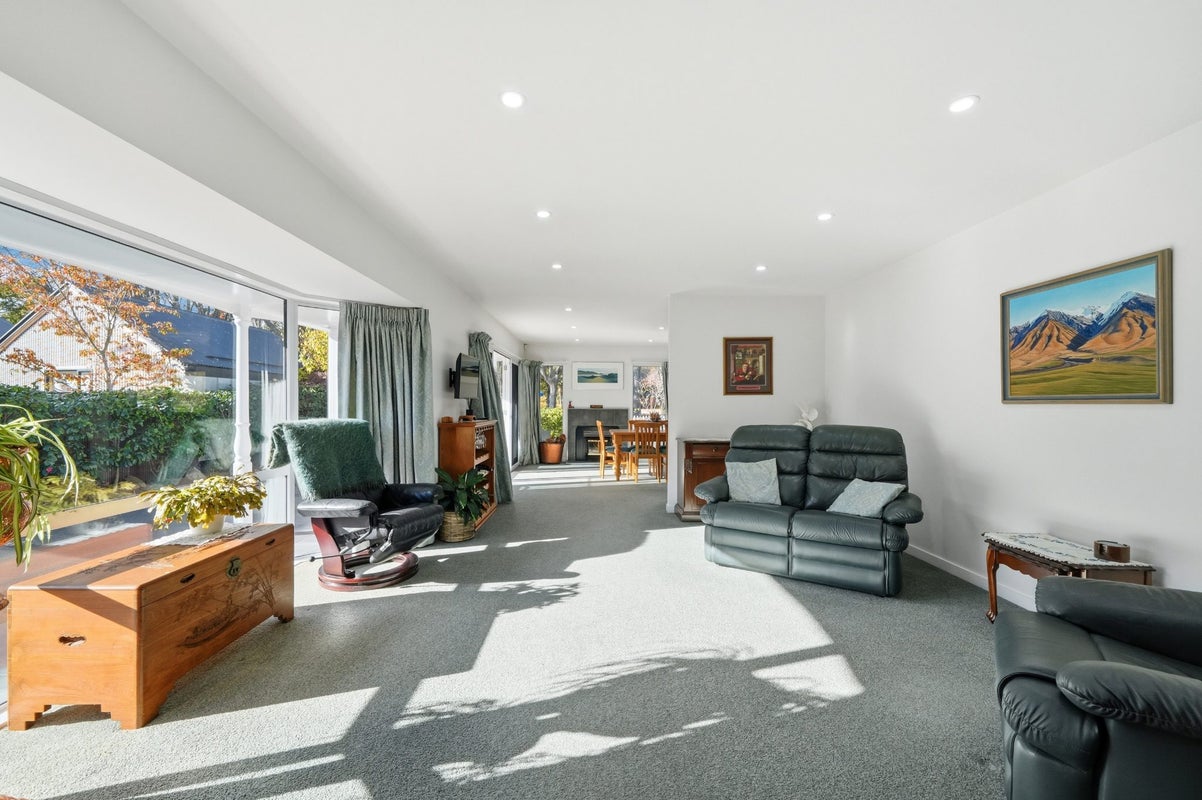 20 Holliss Avenue, Cashmere, Christchurch - Carousel 2