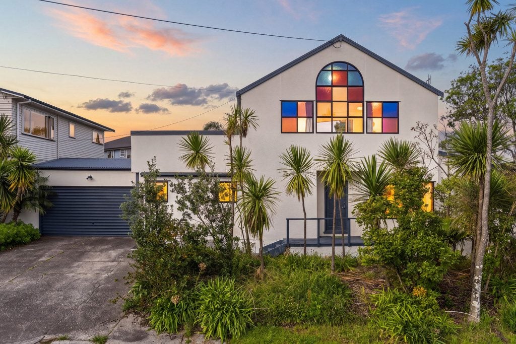 2/953 Beach Road, Torbay, Auckland - Carousel 2