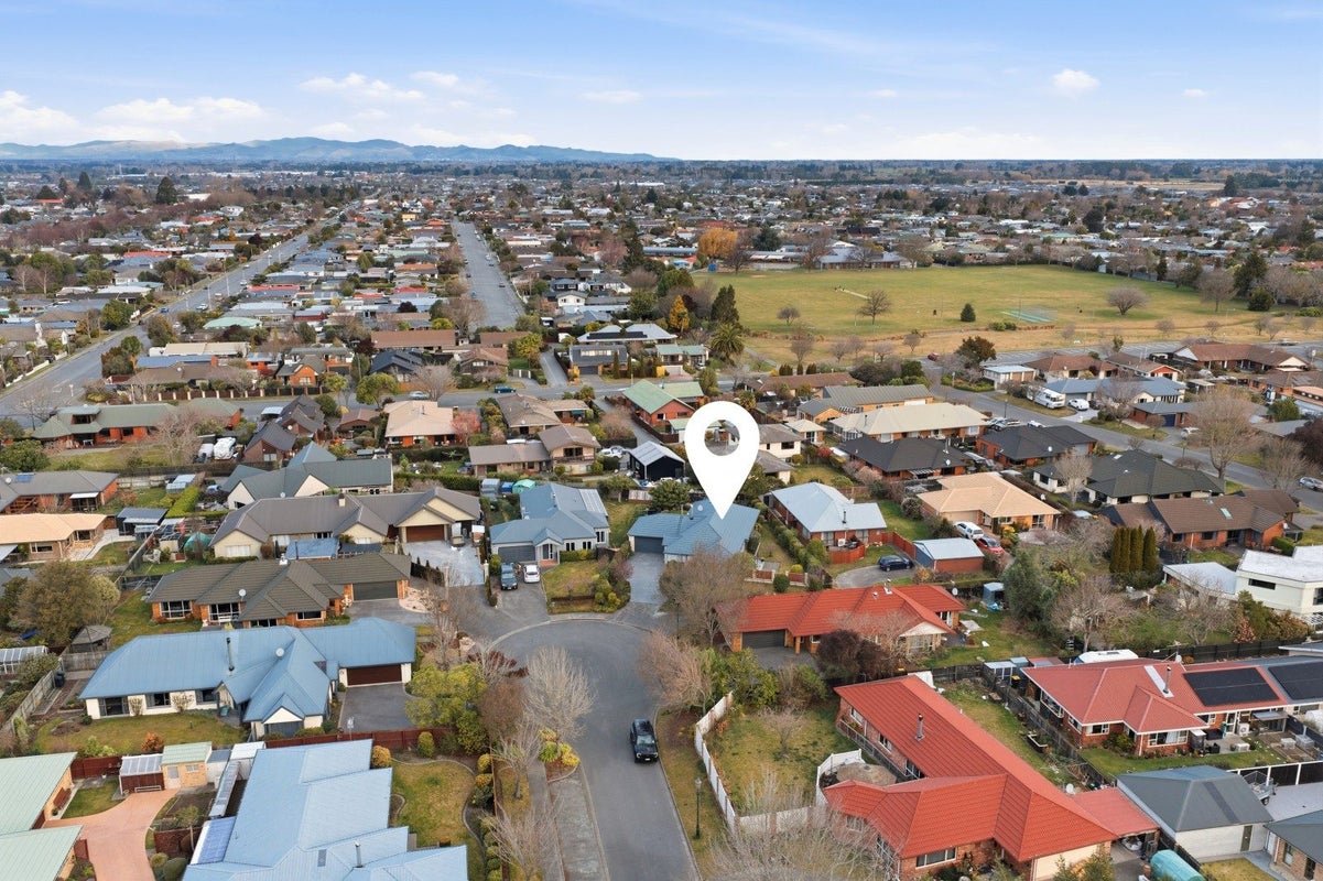 Property Valuation for 8 Carmana Gardens, Rangiora, Rangiora | Trade Me ...