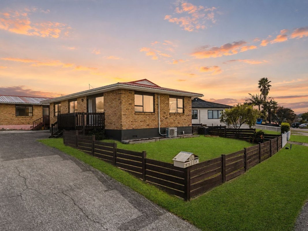 44A Edgewater Parade, Waiuku, Waiuku - Carousel 1